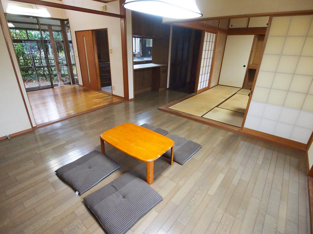 Living. Second floor LDK and the Japanese-style room (12 May 2013) Shooting