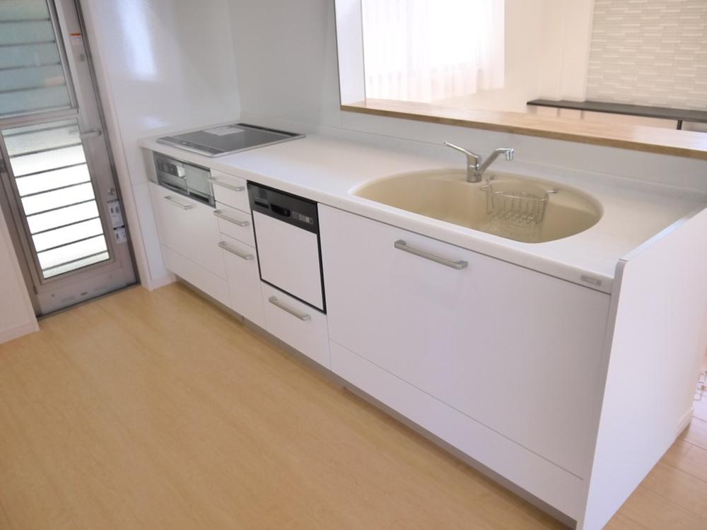 Kitchen. Indoor (March 2013) Shooting