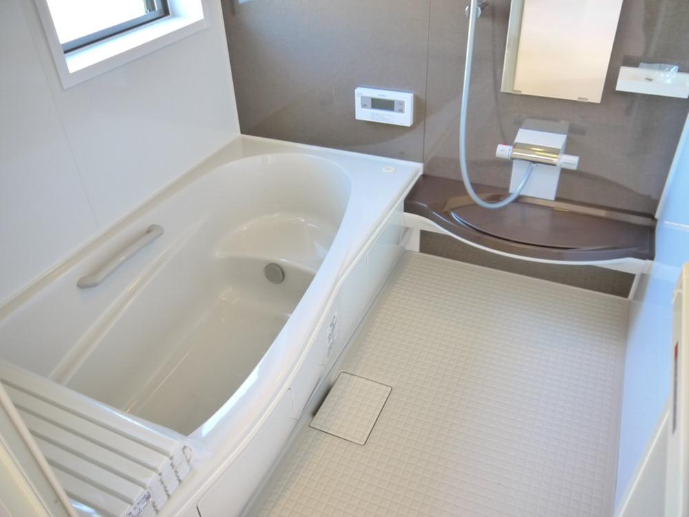 Bathroom. Indoor (March 2013) Shooting