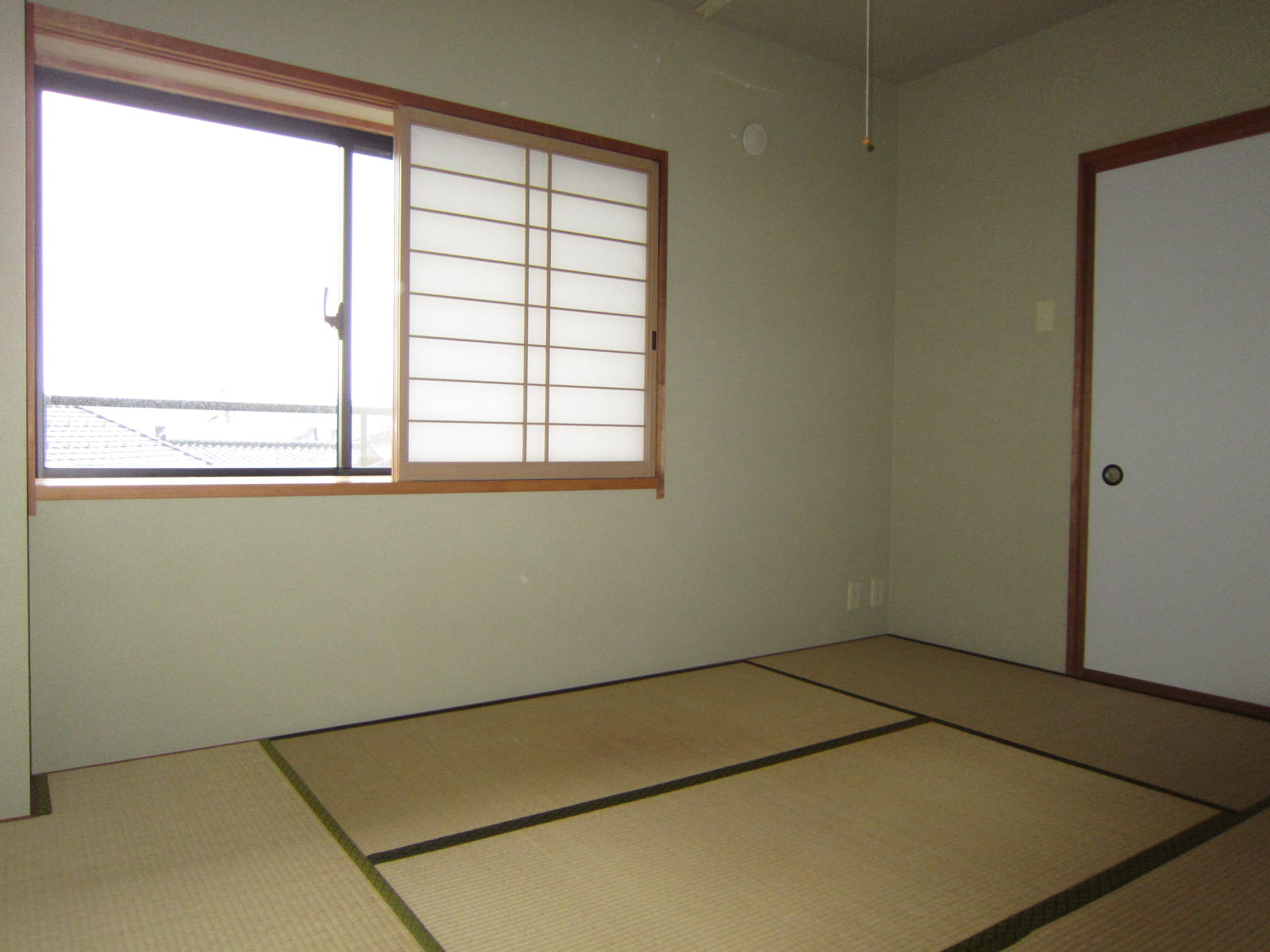 Other room space. Stylish Japanese-style room with a bay window