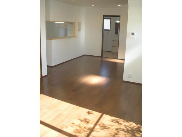 Other. Spacious 19 Pledge living