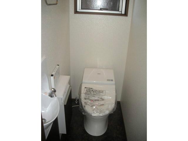 Other. Tankless toilet