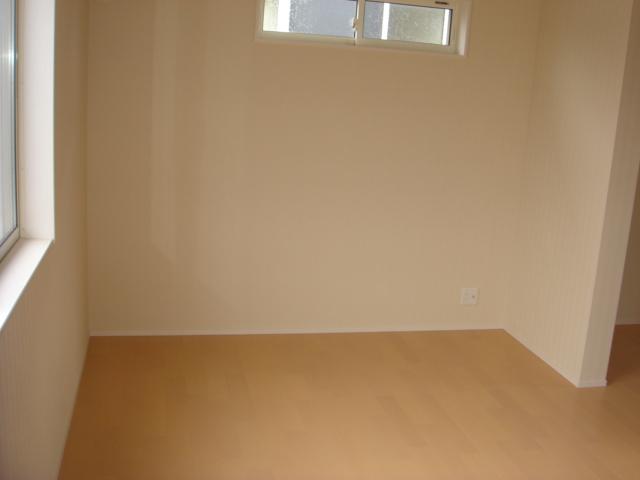 Non-living room. Indoor (12 May 2013) Shooting