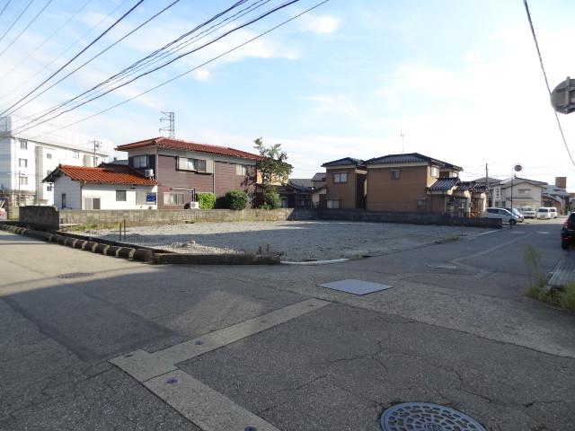 Local land photo. Yonemaru elementary school, Takaoka Junior High School