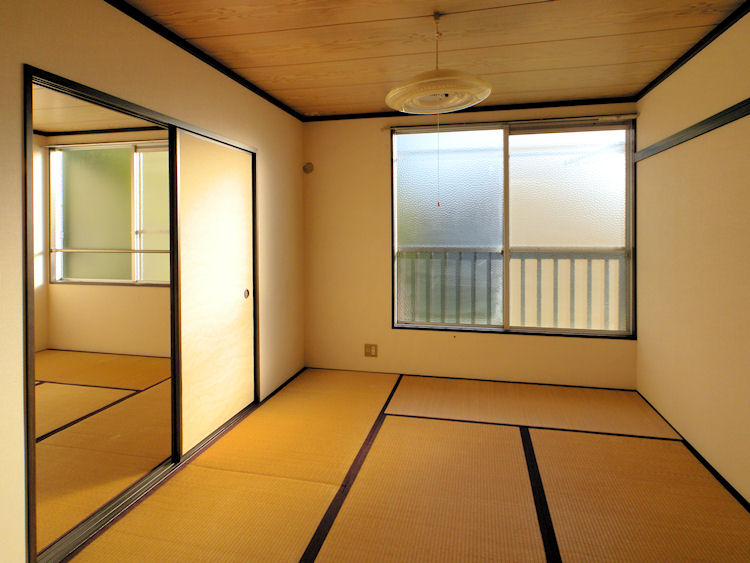 Other room space. Japanese-style room 6 tatami