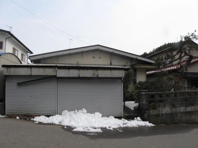 Local land photo. Togashi elementary school, Takaodai junior high school. 