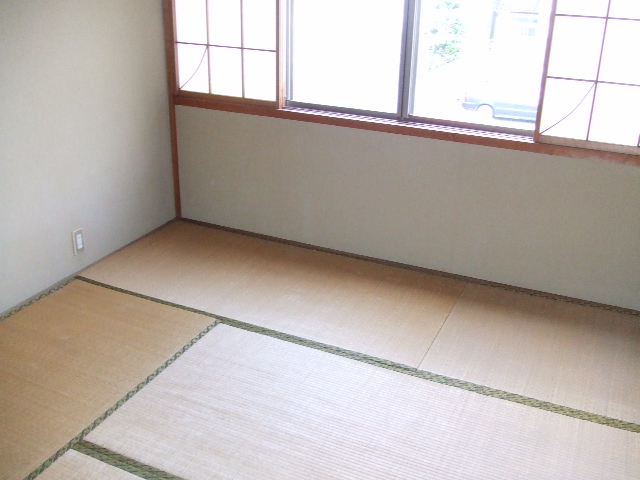 Living and room. Japanese-style room 4.5 Pledge