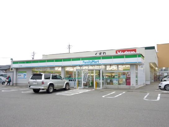 Convenience store. FamilyMart