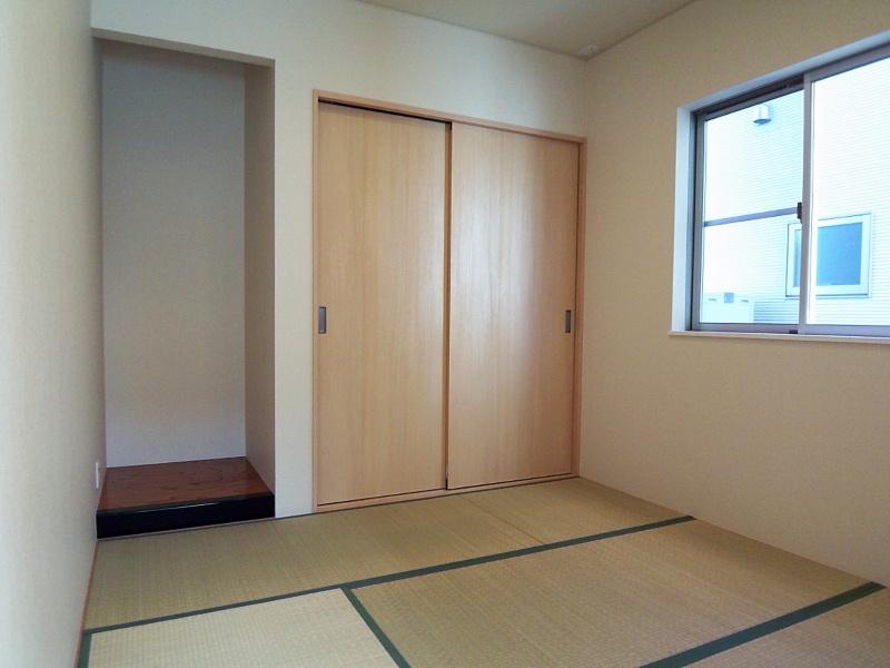 Non-living room. Indoor (11 May 2013) Shooting