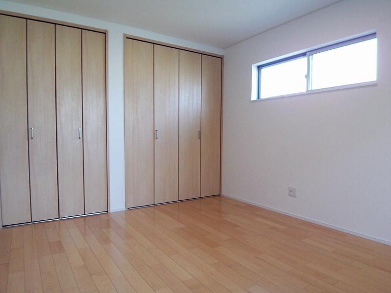 Non-living room. Indoor (11 May 2013) Shooting