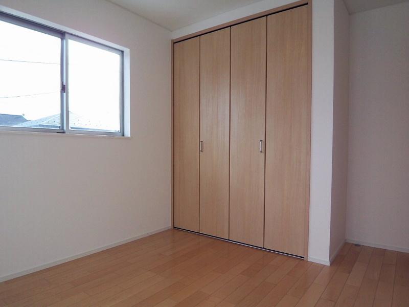 Non-living room. Indoor (11 May 2013) Shooting