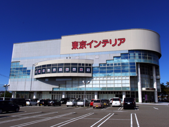 Home center. Tokyointeriakagu Kanazawa store up (home improvement) 1954m