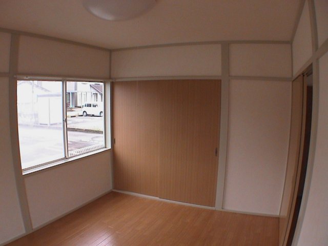Other room space. Reference photograph