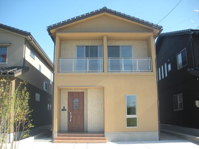Local appearance photo. Door panel elementary school, Nagata junior high school