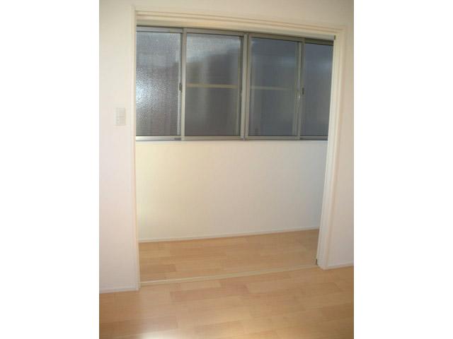 Non-living room. Solarium space from the bedroom