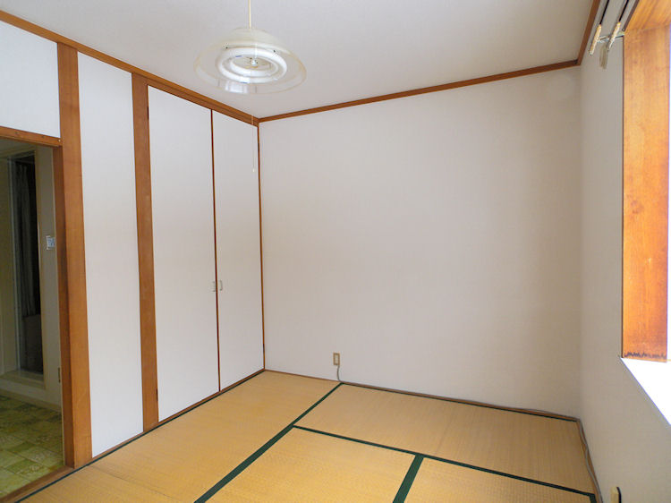 Other room space. Japanese-style room 6 tatami