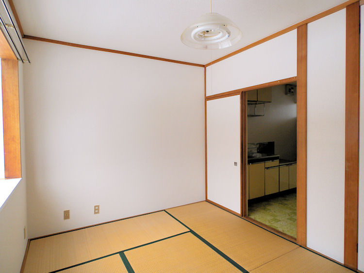 Other room space. Japanese-style room 6 tatami