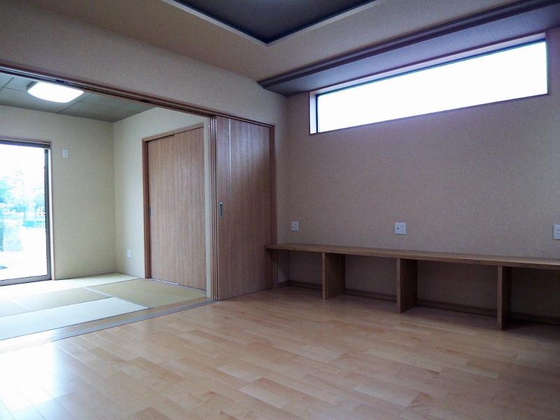 Living. Indoor (10 May 2013) Shooting It is a feeling of freedom plenty in the living room and a Japanese-style room Tsuzukiai