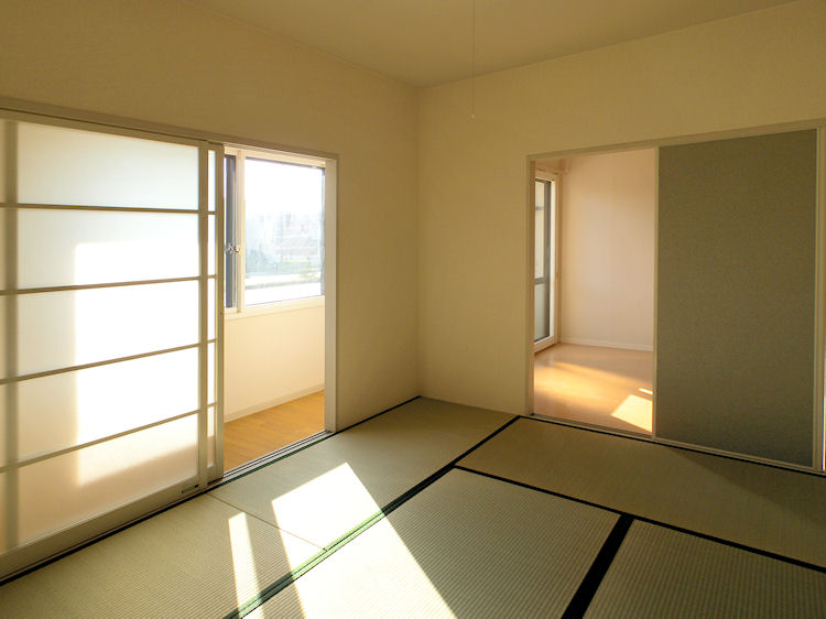 Other room space. Japanese-style room 6 tatami