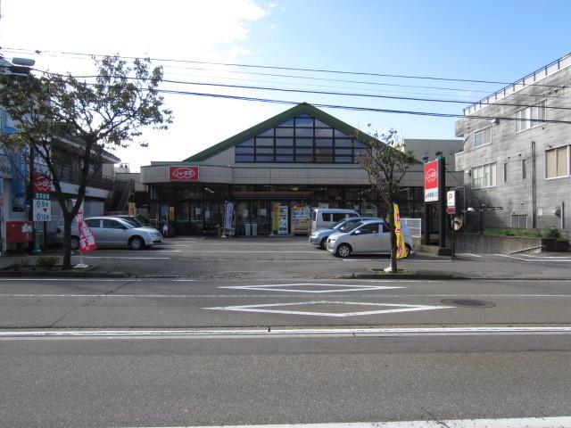 Supermarket. New three Kyuzo to Hiten 773m