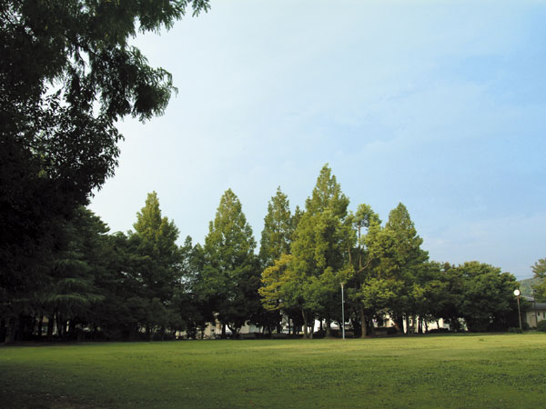 Surrounding environment. Johoku Central Park (about 510m / 7-minute walk)