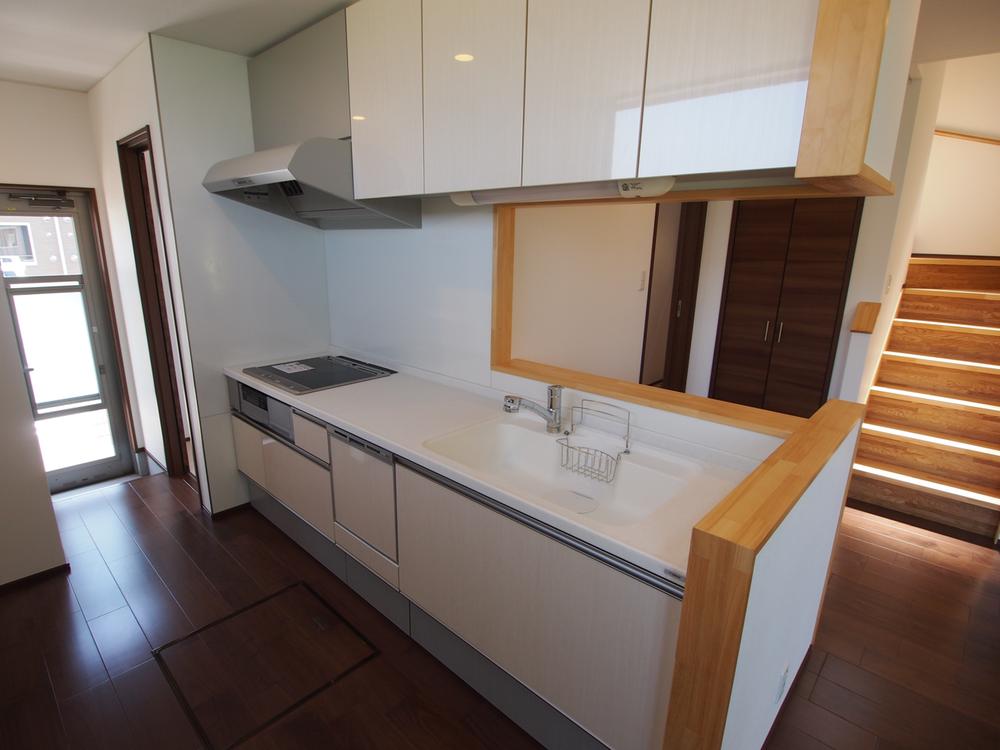 Kitchen. Room (August 2013) Shooting