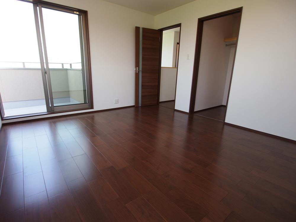 Non-living room. Second floor bedroom (August 2013) Shooting