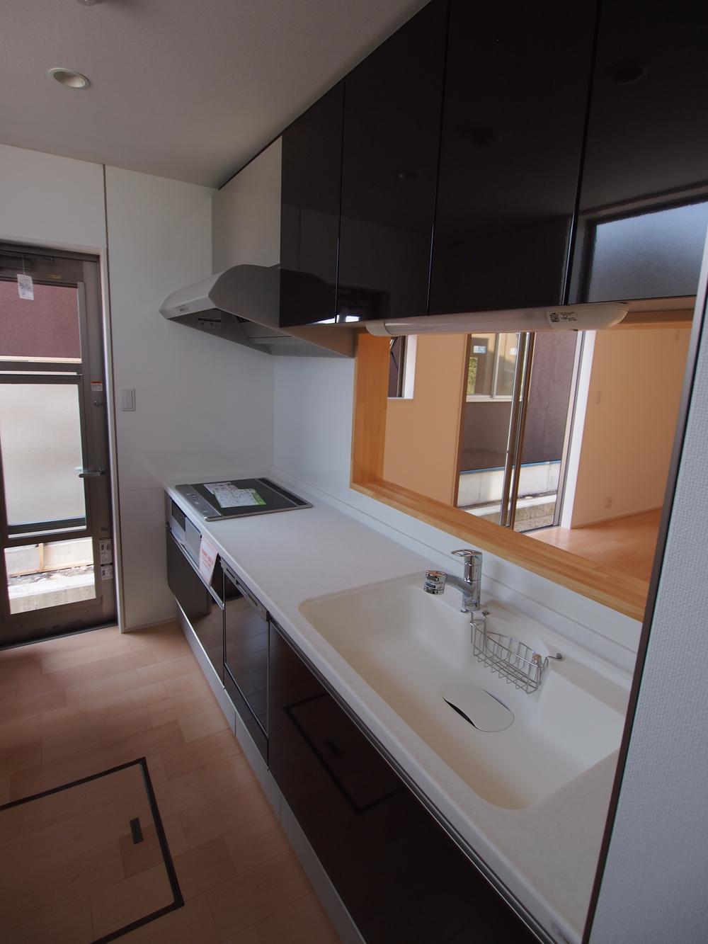 Kitchen. Room (August 2013) Shooting