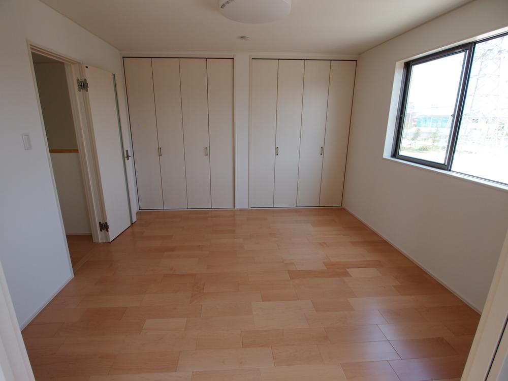 Non-living room. Second floor bedroom (August 2013) Shooting