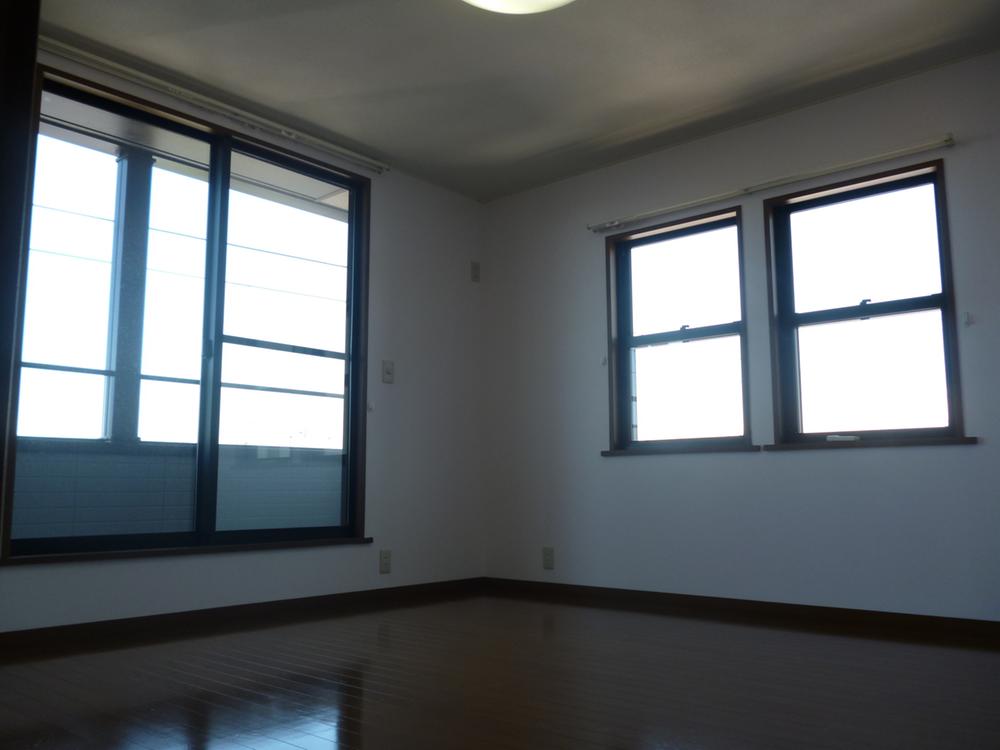 Non-living room. 3 Kaiyoshitsu