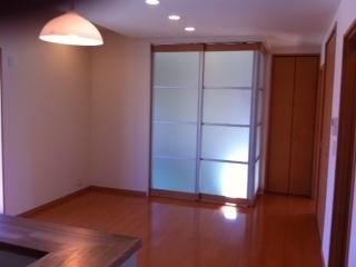 Non-living room. Japanese-style room that partition
