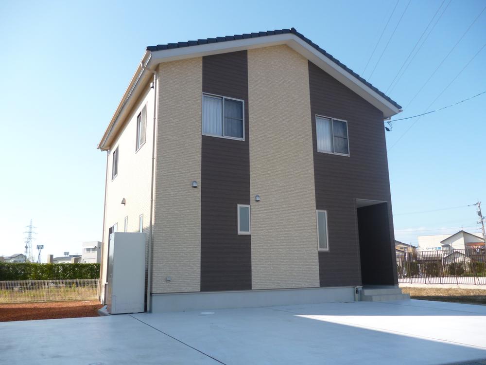 Local appearance photo