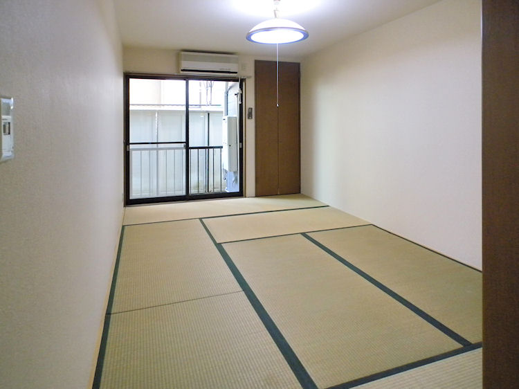 Other room space. Japanese-style room 7.5 tatami