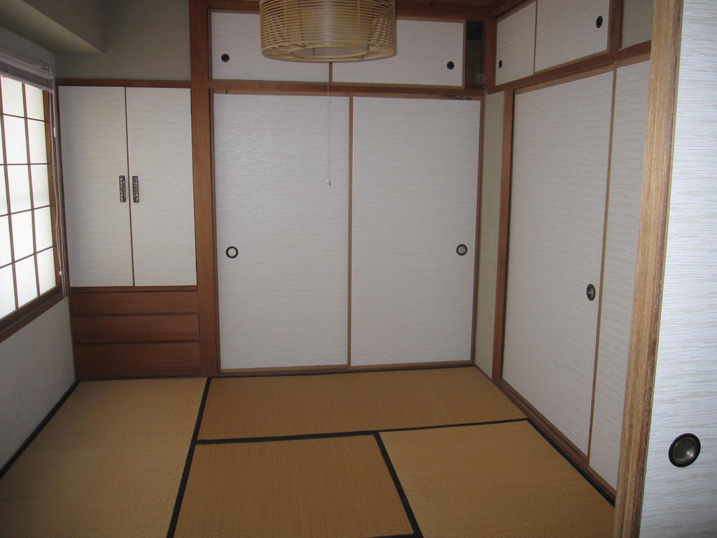 Other room space. Second floor Japanese-style room 4.5 Pledge