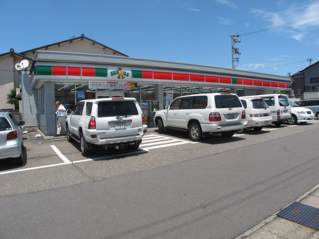 Convenience store. Thanks Kanazawa Togashi store up (convenience store) 497m