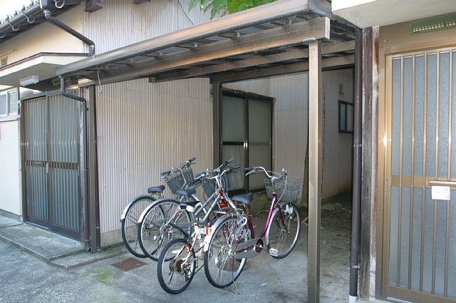 Other common areas. Person of bicycle ownership, Peace of mind! Covered parking lot