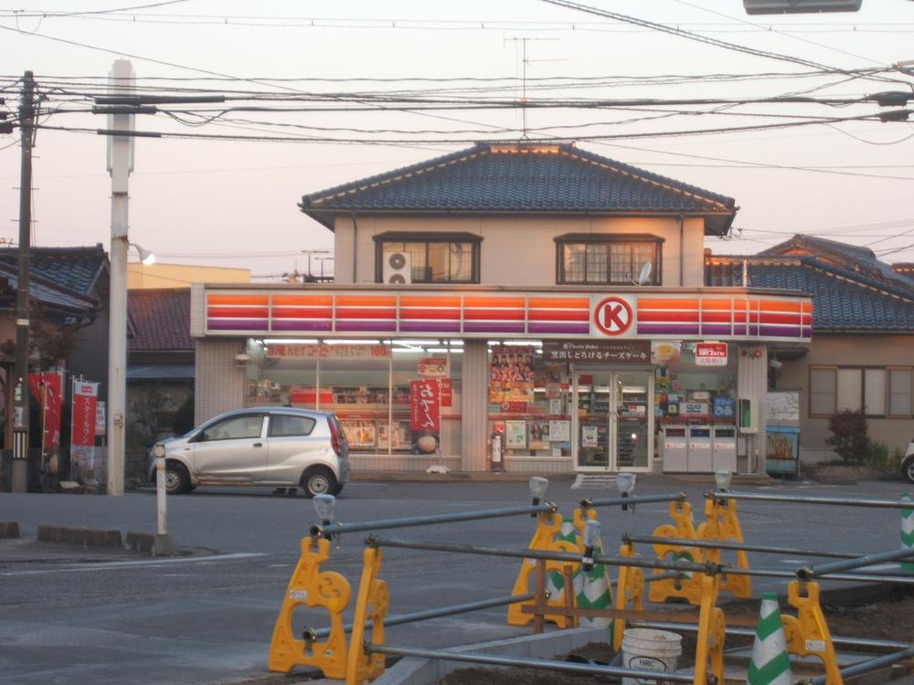 Convenience store. 114m to Circle K