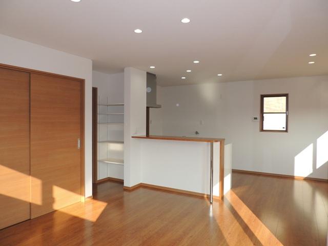 Living. Living of open-minded 18.2 Pledge.