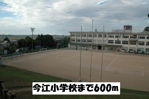 Primary school. Imae 600m up to elementary school (elementary school)