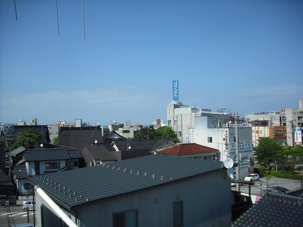 View photos from the dwelling unit. View from the site (June 2013) Shooting
