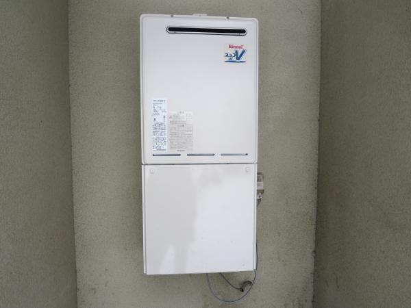 Local appearance photo. Gas water heater