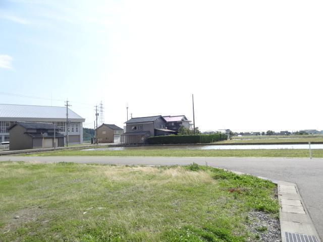 Local land photo. Miyatake Elementary School, Tatsunokuchi junior high school