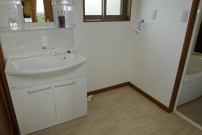 Wash basin, toilet. Indoor (11 May 2013) Shooting