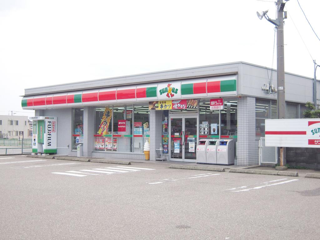 Convenience store. Thanks Nonoichi Honcho store up (convenience store) 482m