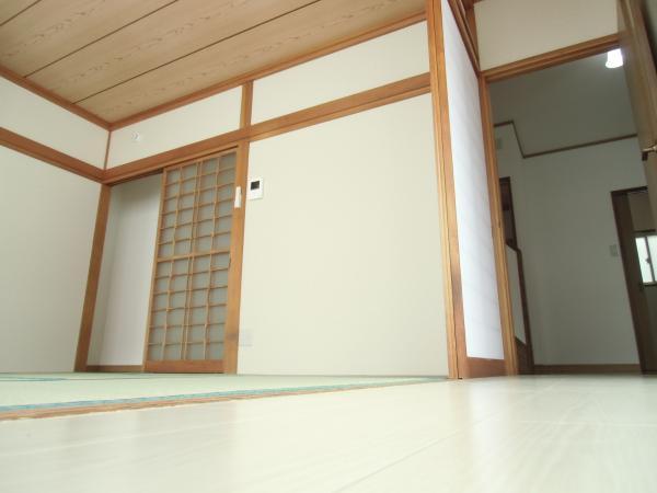 Other introspection. Japanese-style room from the passage does not have a difference in level!