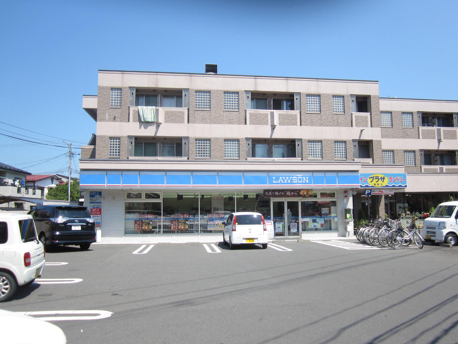 Convenience store. Lawson Morioka, Iwate pre-university store up (convenience store) 362m