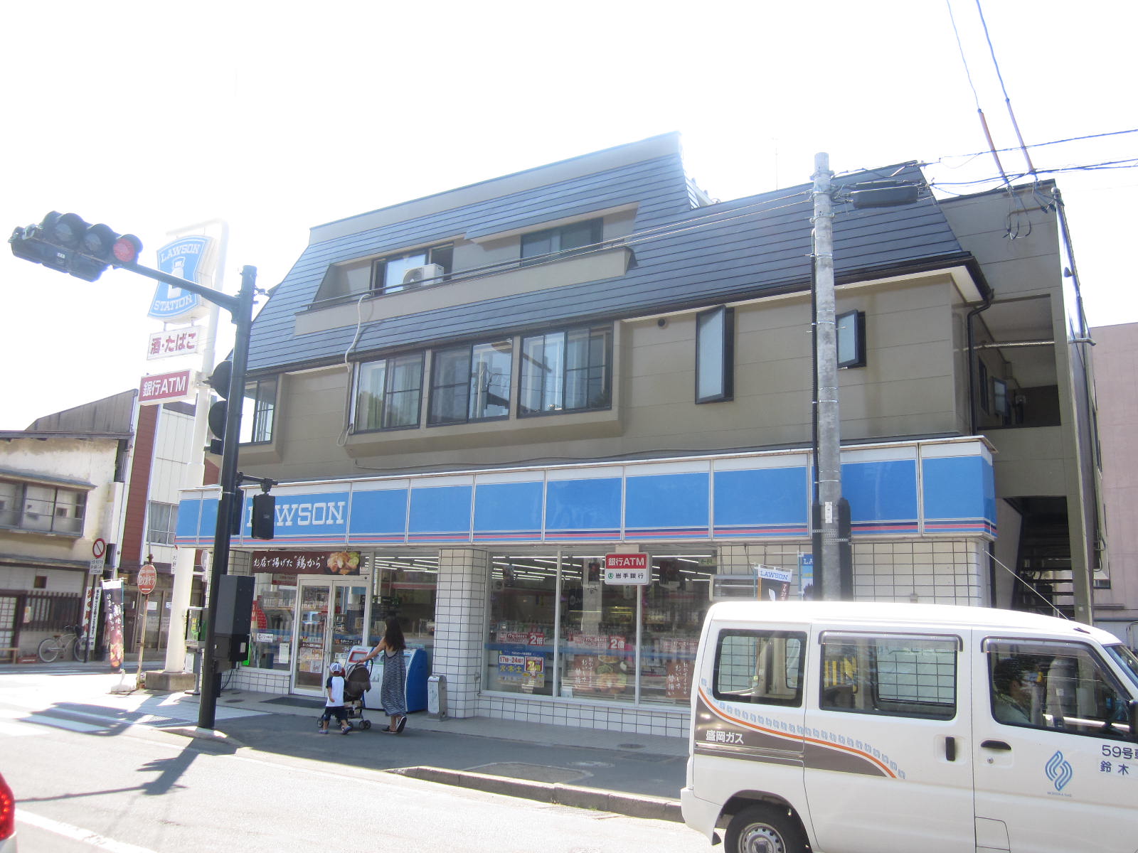 Convenience store. 377m until Lawson Morioka Hachiman-cho store (convenience store)