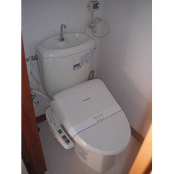 Toilet