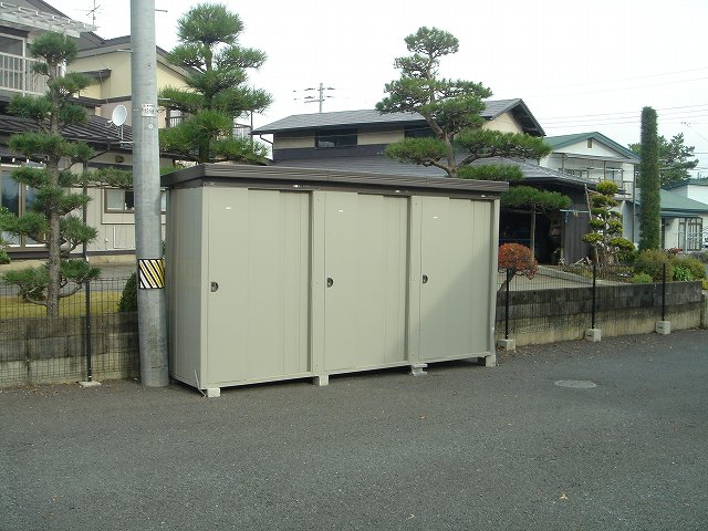 Other common areas. Storeroom