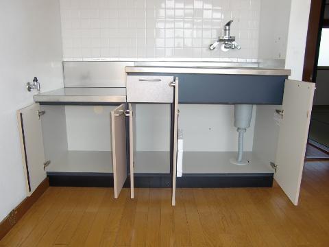 Other room space. Kitchen lower receiving